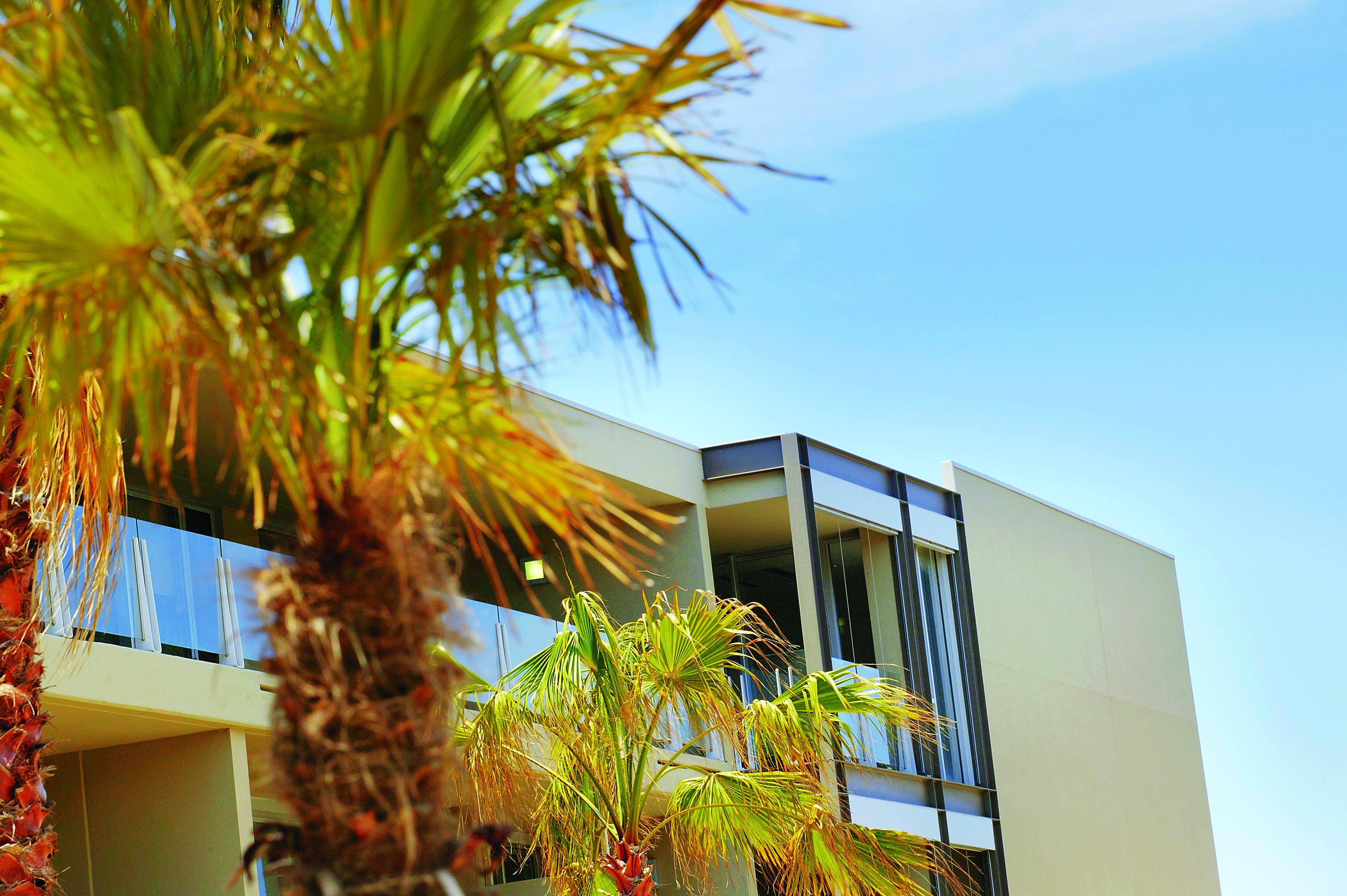 Exterior of Wyndham Resort Torquay hotel in Torquay, Other than US/Canada